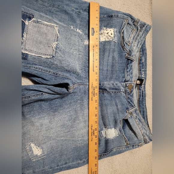 Lane Bryant Capri Distressed Patched Jeans Size 18 - Picture 8 of 8